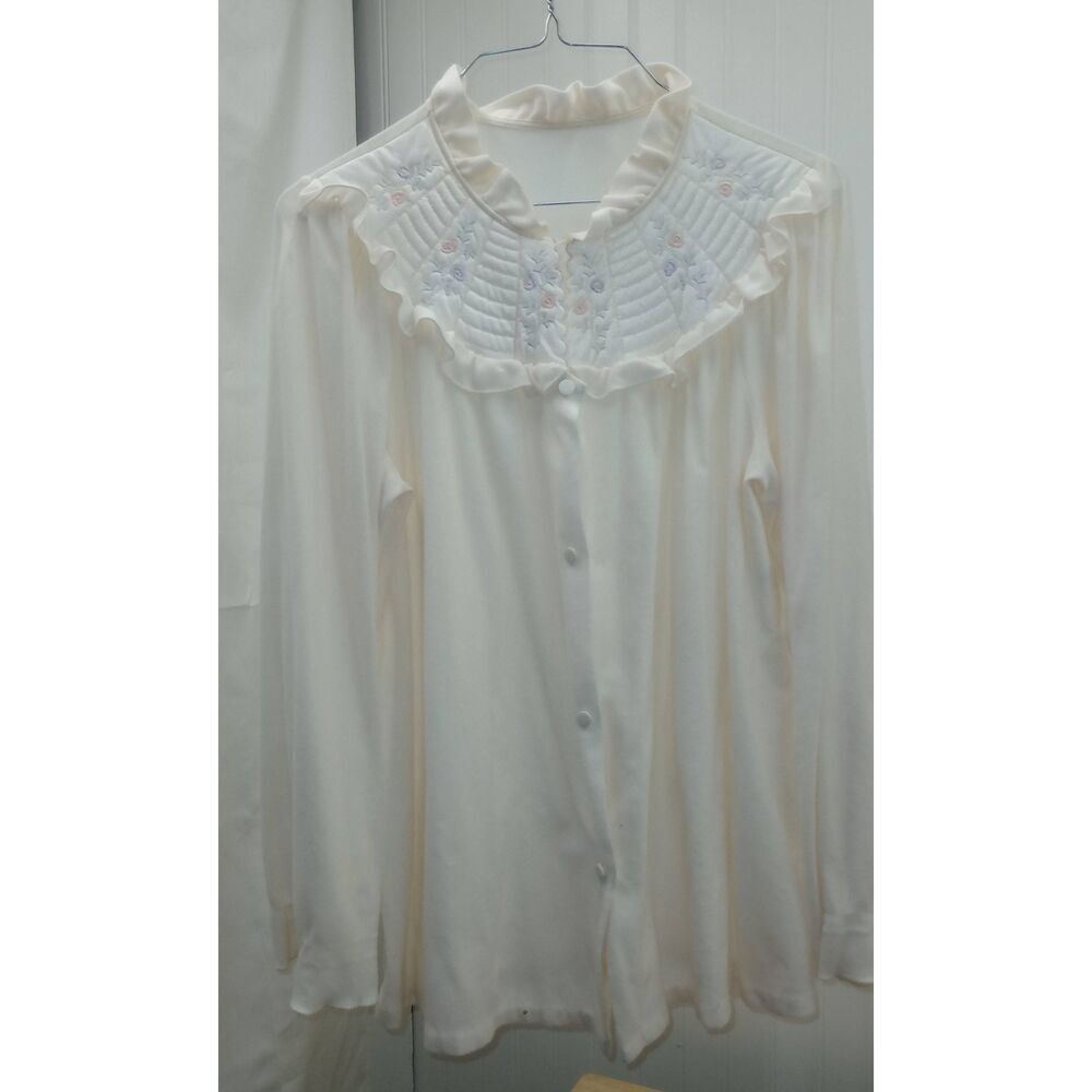 Vintage Deanna pajama button-down top. Size small